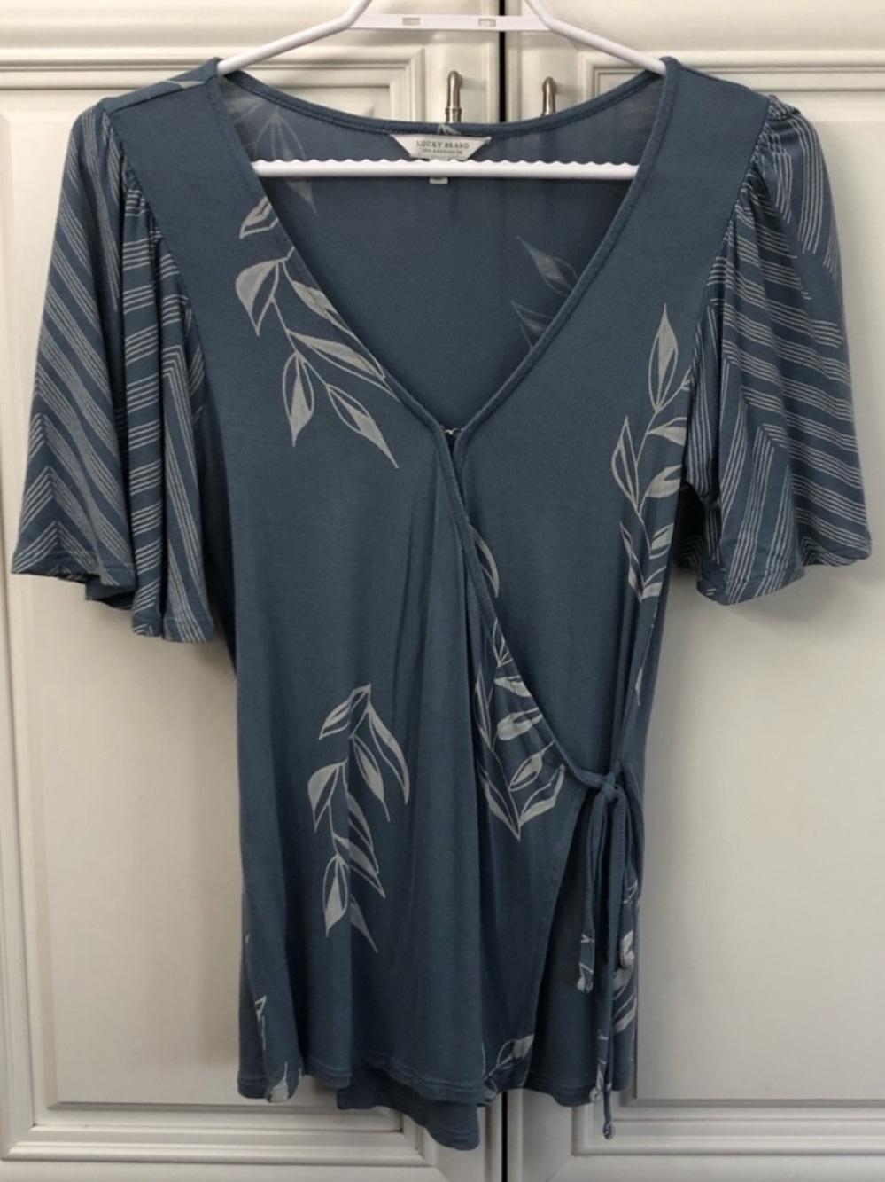 Lucky Brand boho blue wrap tap